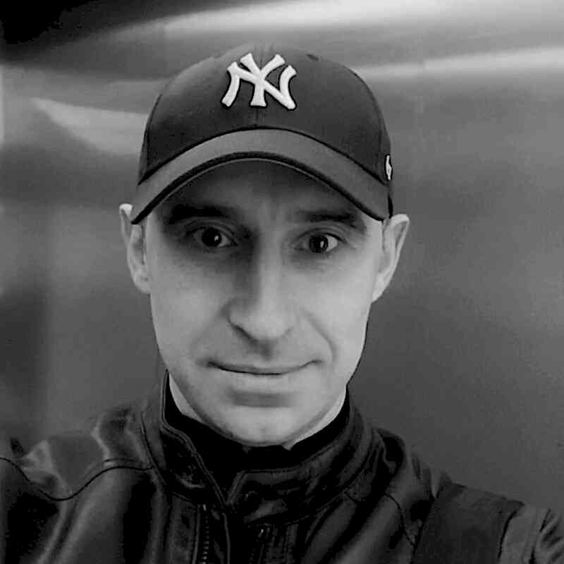 Игорь Распорский - директор школы танцев Stage Art