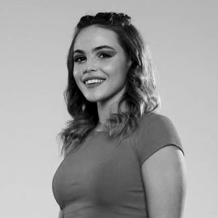 Арина Абрамова - преподаватель Acrobatic Stage и Stretching в школе танцев Stage Art в Алматы