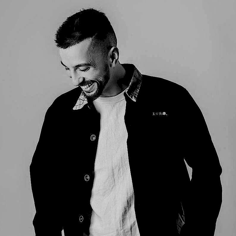 Renat L’eto - преподаватель Experimental, Krump, Hip-Hop в школе танцев Stage Art