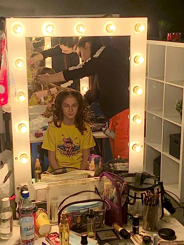 Stage Art Dance Revolution