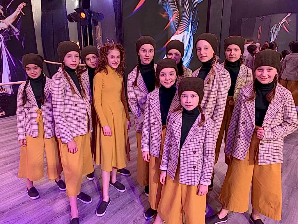 Stage Art Dance Revolution