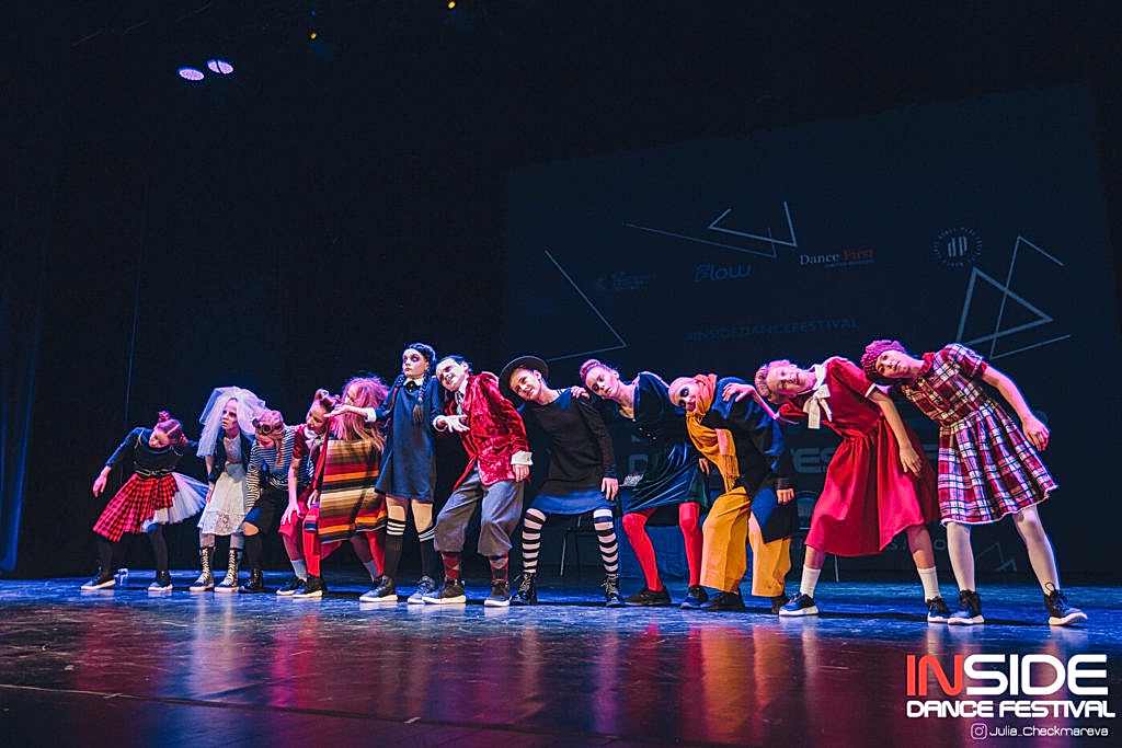 Stage Art Kids Addams Family