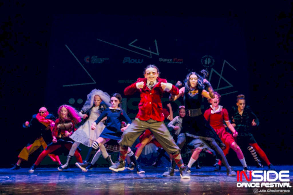 Stage Art Kids Addams Family