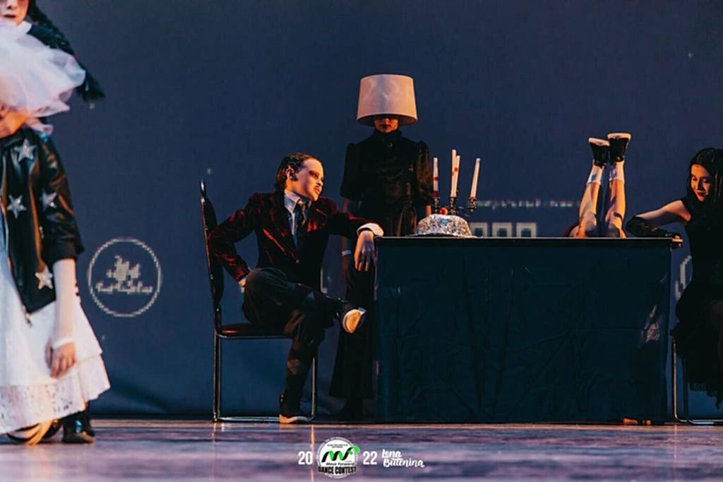 Stage Art Kids Addams Family