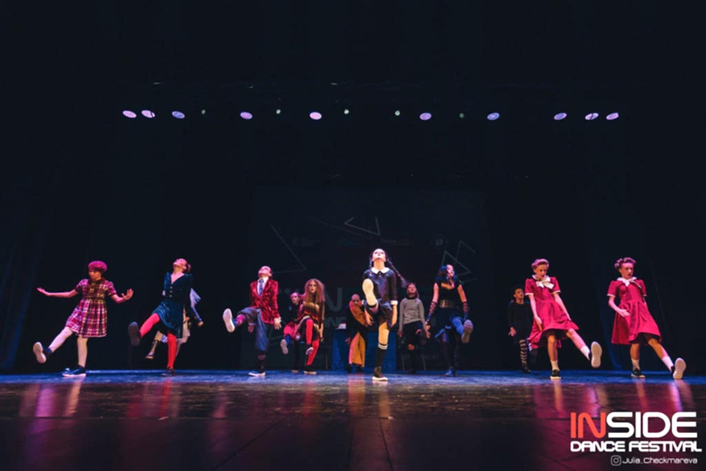 Stage Art Kids Addams Family