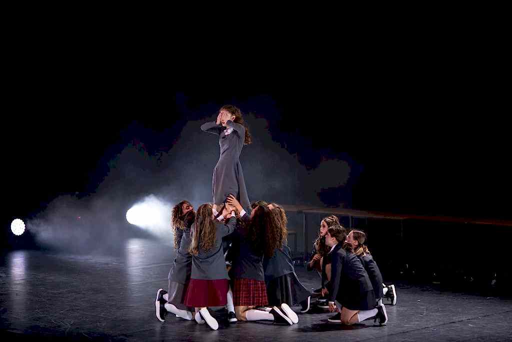 Спектакль «Новенькая»