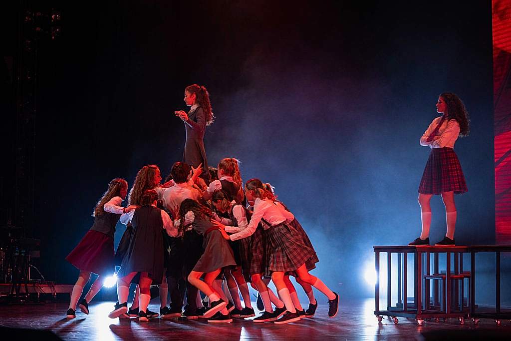 Спектакль «Новенькая»