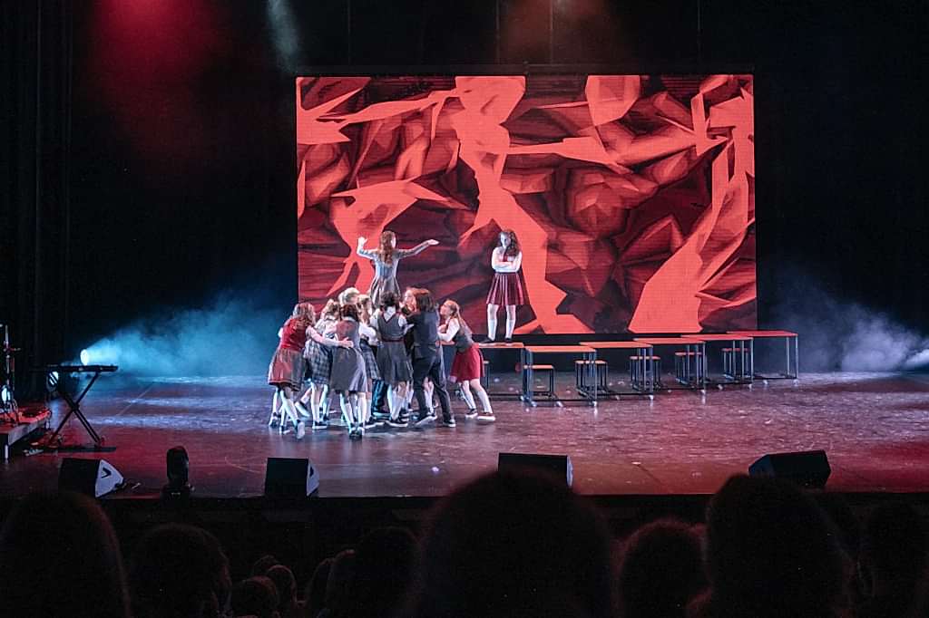 Спектакль «Новенькая»