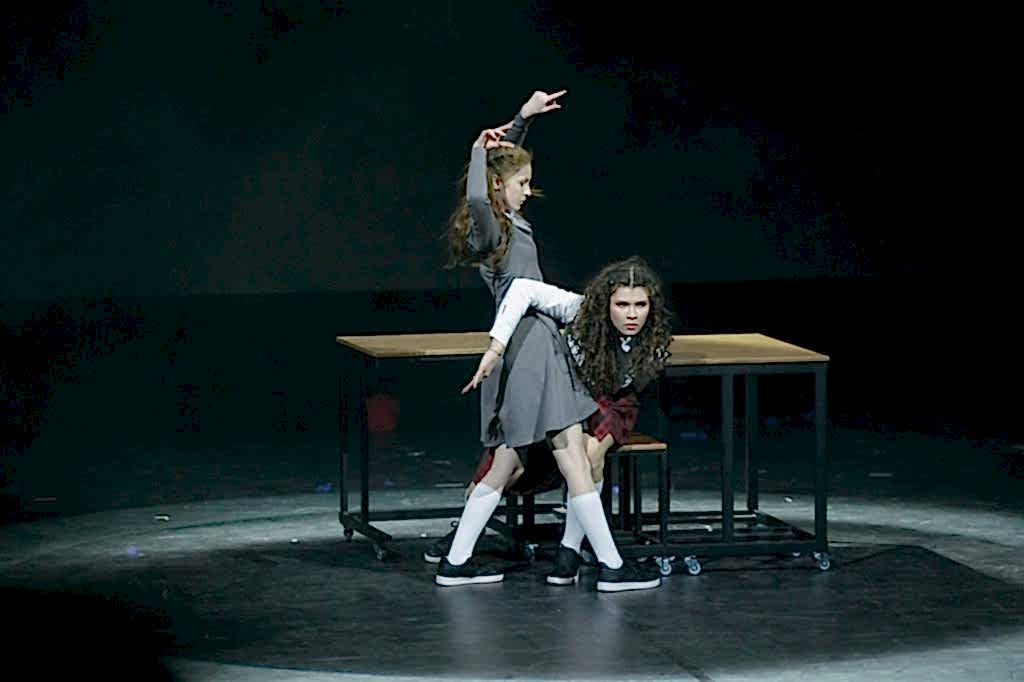 Спектакль «Новенькая»