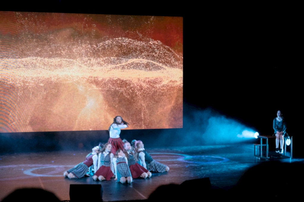 Спектакль «Новенькая»