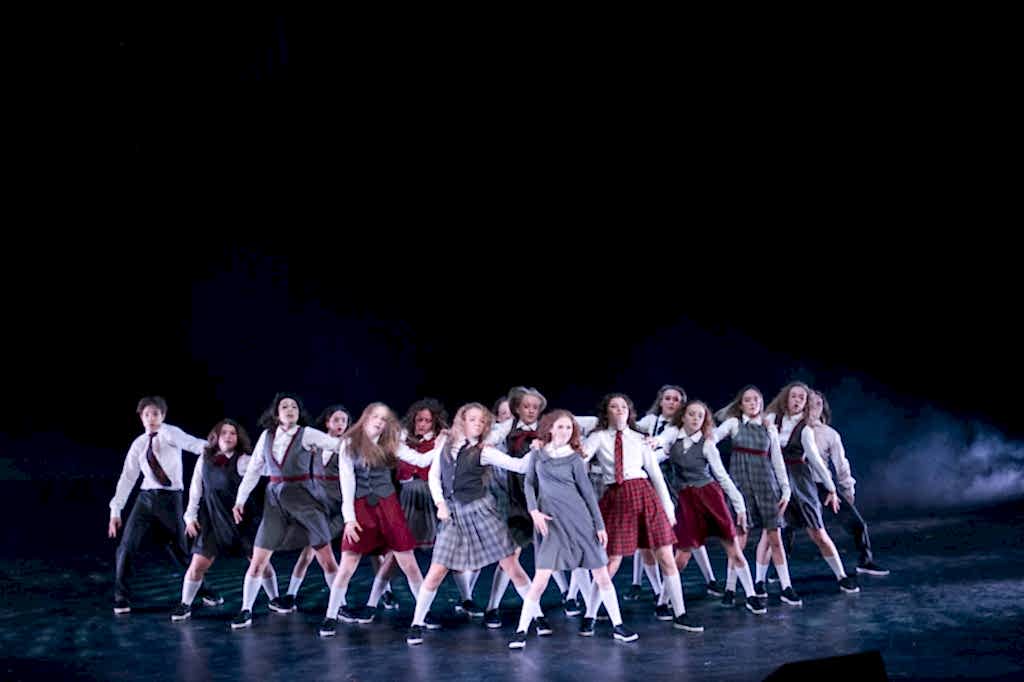 Спектакль «Новенькая»