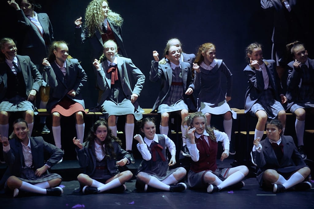 Спектакль «Новенькая»